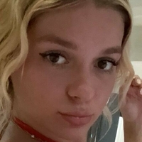 abigaillutz Nackt