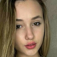 Adalyn Nackt