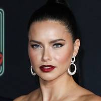 Adriana Lima Nackt