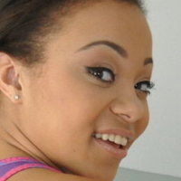 Adriana Maya Nackt