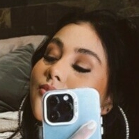 Adrianalobo Nackt