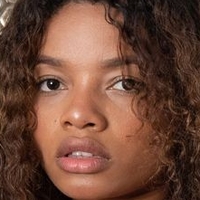 Alana Joness Nackt