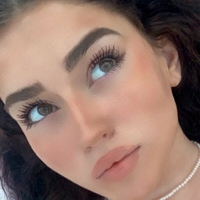 Alicetheroonie Nackt