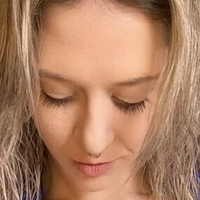 Aline Bragança Nackt