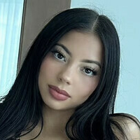 Amara Thomas Nackt