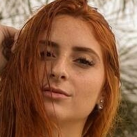 Ana Rezende Nackt