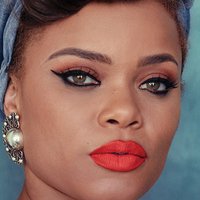 Andra Day Nackt