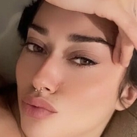 Angeline Sant Nackt