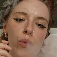 Anya Volz Nackt