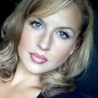 April Telek Nackt