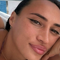 Astrid nelsia officiel Nackt