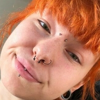 Beatrix May Nackt