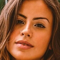 Beatriz Assis Nackt
