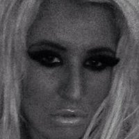 Becky Constantinou Nackt