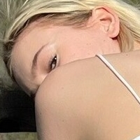 bethrwn Nackt