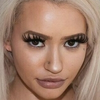 bimbosister Nackt