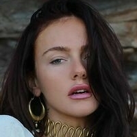 Bindi London Nackt
