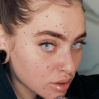 Brooklyn Nicolina Nackt
