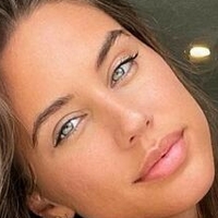 Brtmanuela Nackt