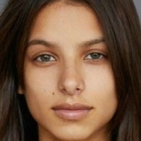 Bruna Lírio Nackt