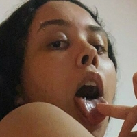 bustynbad Nackt