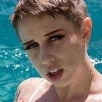 Caitlin Zielinski Nackt