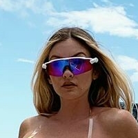 Casi Davies Nackt