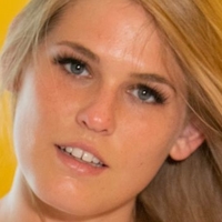 Charlie Nicole Nackt