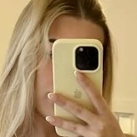 Charlotte Hegert Nackt