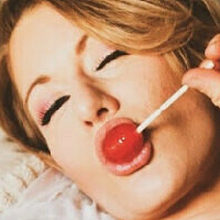 Cherrybomb Nackt