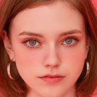 Chloe Chuu Nackt