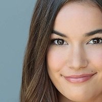 Courtney Cummings Nackt