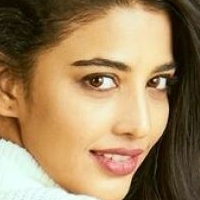 Daksha Nagarkar Nackt