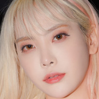 퀸다미 Dami Nackt