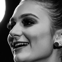Daya Nackt