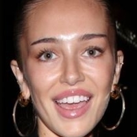 Delilah Hamlin Nackt