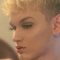 deyluvty Nackt