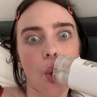Diskussion: Billie Eilish Nackt