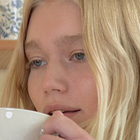 Dottir Model Nackt