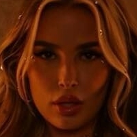 elenakamperi Nackt