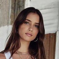 Elisha Herbert Nackt