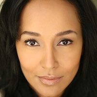 Ellen Ewusie Nackt