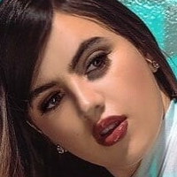 Ely La Bella Nackt