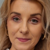 emi_lila Nackt
