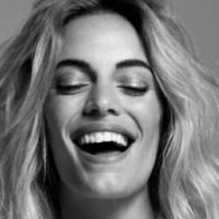 Emilia Attias Nackt