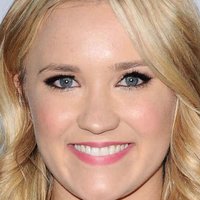 Emily Osment Nackt