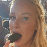 Emily Sarah Schweiger Nackt