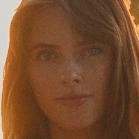 Emily Zeck Nackt