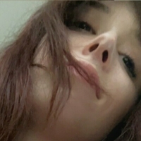 Emiyuh Nackt