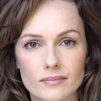 Emma Campbell-Jones Nackt